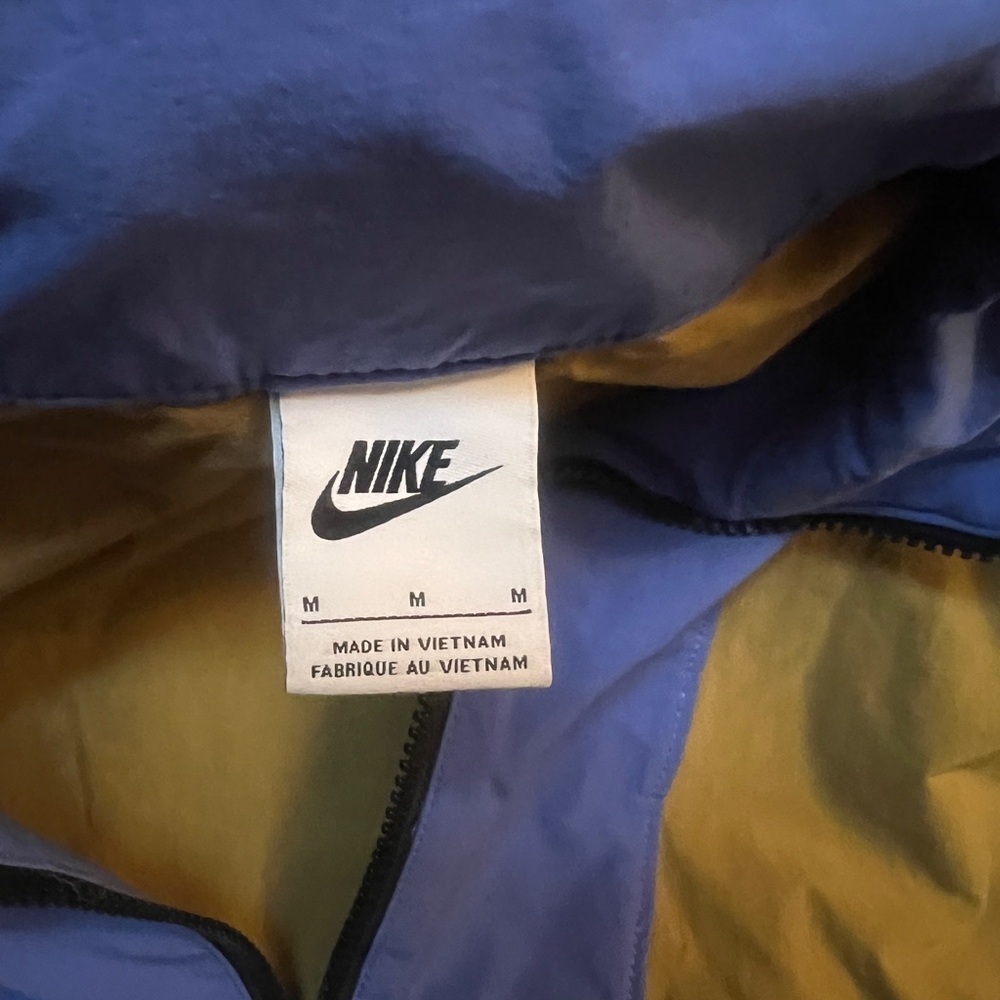 NIKE SPORTSWEAR REVOLUTION SPORTS UTILITY 1/2 ZIP JACKET - Picture 3 of 5